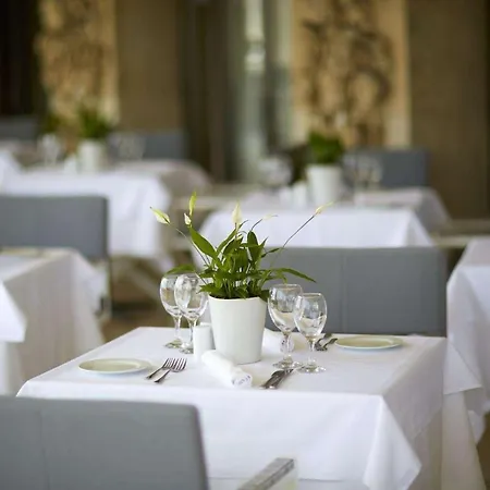 Mon Repos Palace - Adults Only ホテル 4*